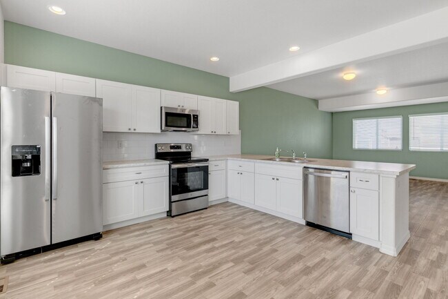 Building Photo - 897 Technology Ct