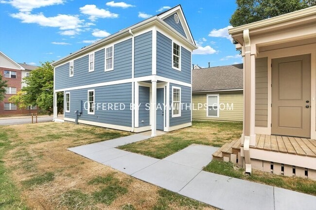 Building Photo - 162 Keel Ave