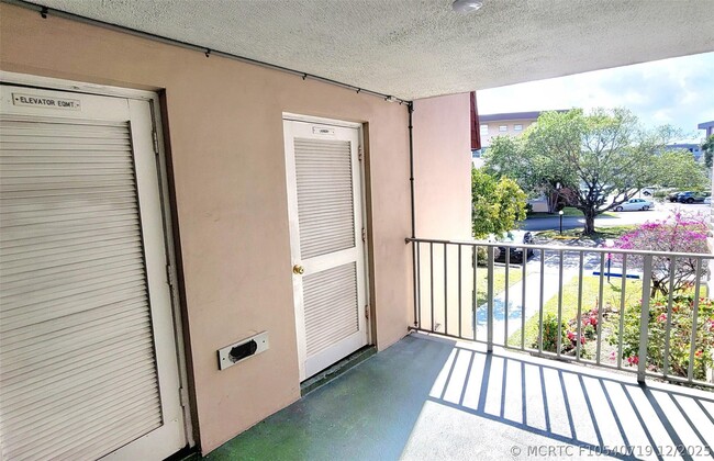 Building Photo - 2901 NW 47th Terrace