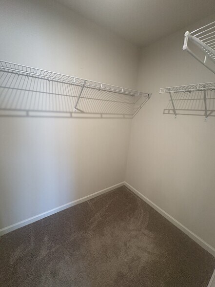 Building Photo - 106 Brighton Ln