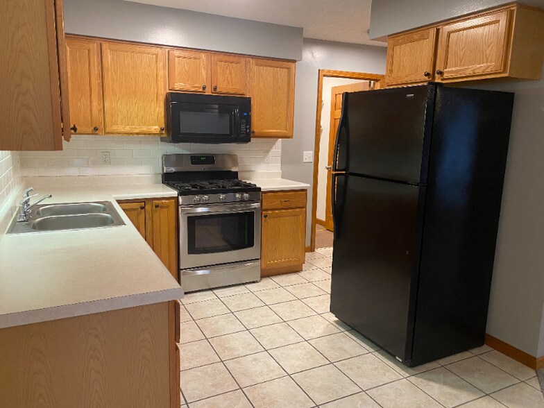 Building Photo - 603 S 22nd St