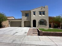 Building Photo - Spacious House