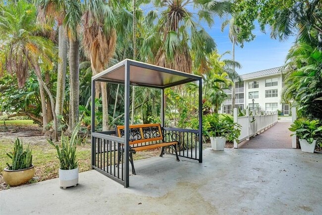 Building Photo - 4025 N Federal Hwy