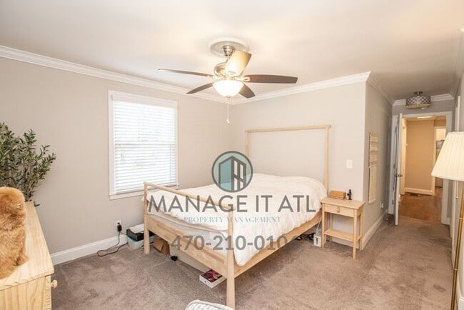 Building Photo - FULLY RENOVATED 2 Bedroom House close to I...