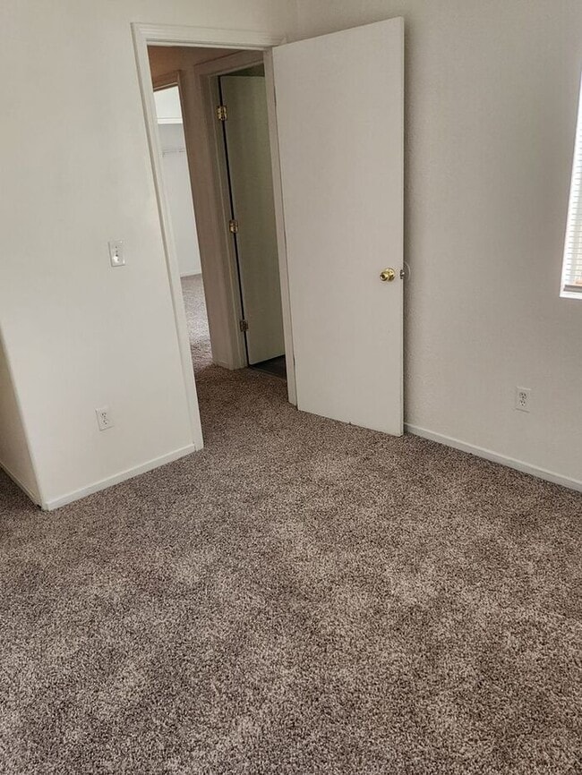 Building Photo - Cul-de-sac home in North Valleys!