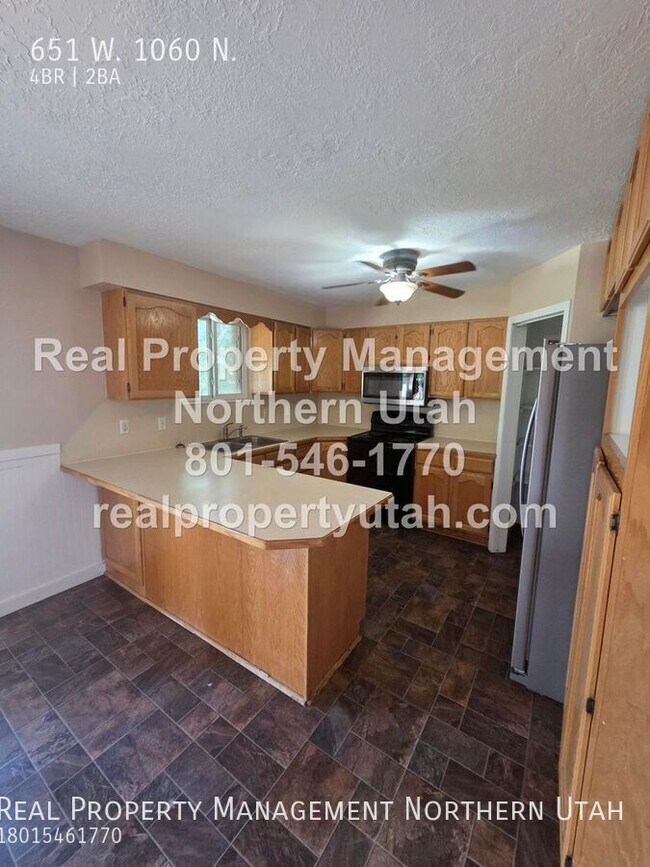 Building Photo - 651 W 1060 N