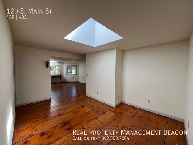 Building Photo - 120 S Main St