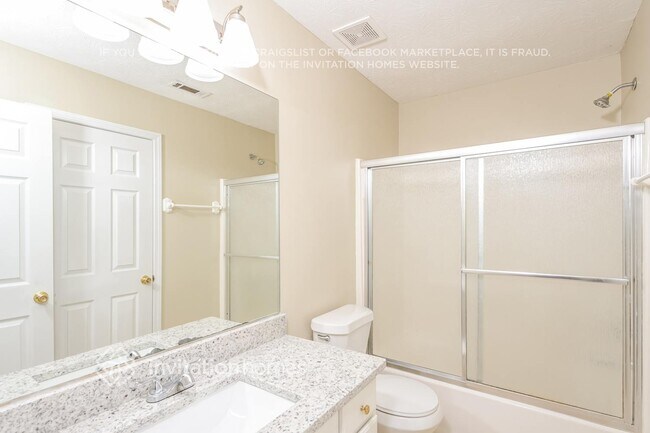 Building Photo - 2905 Meadow Gate Way