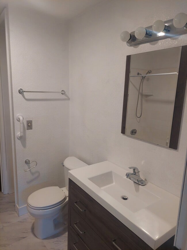 Building Photo - 3838 Los Santos Dr