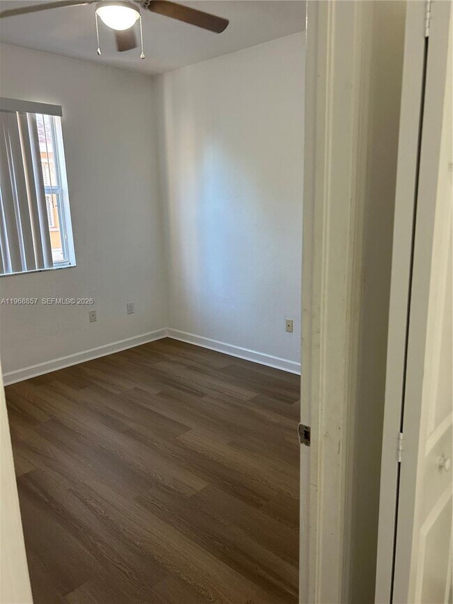 Building Photo - 12442 Emerald Creek Manor