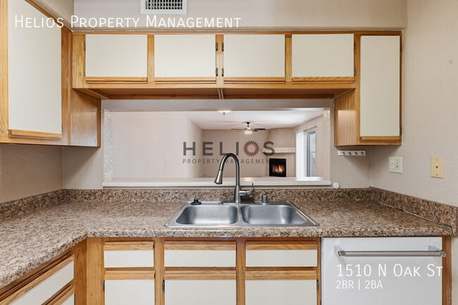 Building Photo - 1510 N Oak St
