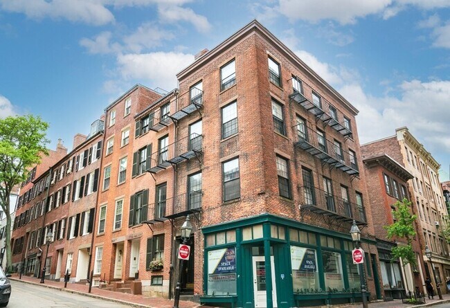 Building Photo - 24 Joy St