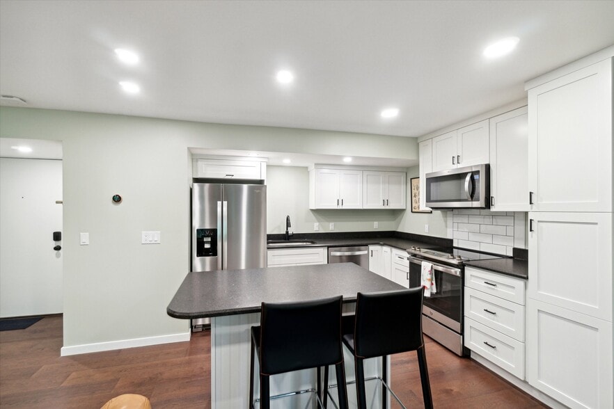 Building Photo - 1807 Fair St