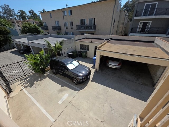 Building Photo - 575 Levering Ave