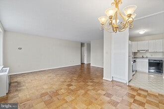 Building Photo - 3000 Spout Run Pkwy