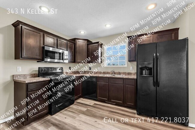 Building Photo - 343 Kellen St