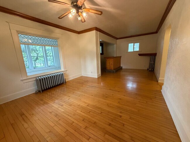 Building Photo - 525 S Quincy St