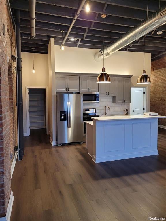 Building Photo - 6 N Washington St