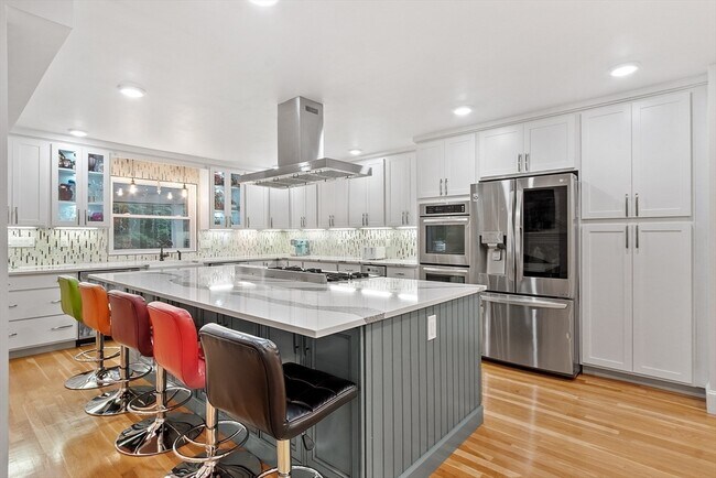 Building Photo - 34 Wildmeadow Rd