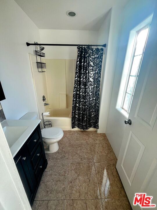 Building Photo - 1457 S Holt Ave