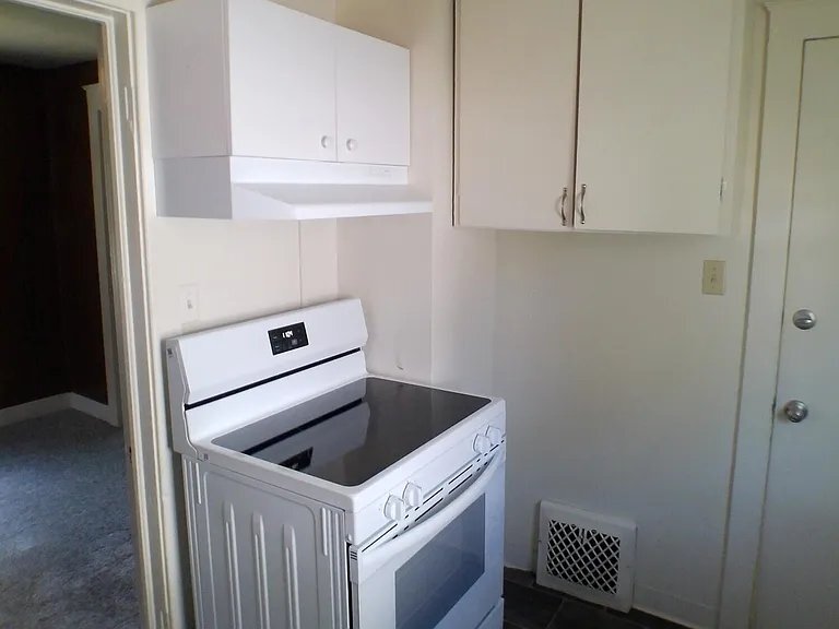 Building Photo - 1614 Floral Ave