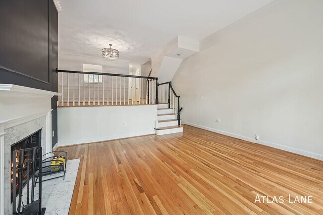 Building Photo - Professionally Managed Home In Gated  Comm...