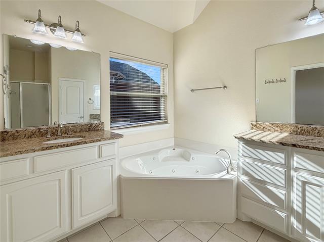 Building Photo - 906 Cougar Dr