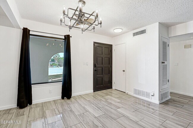 Building Photo - 2605 Julius Boros Ct