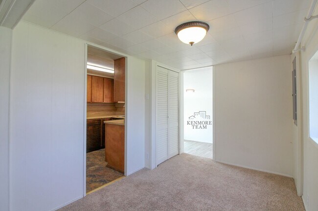 Building Photo - 1615 Stevens Dr