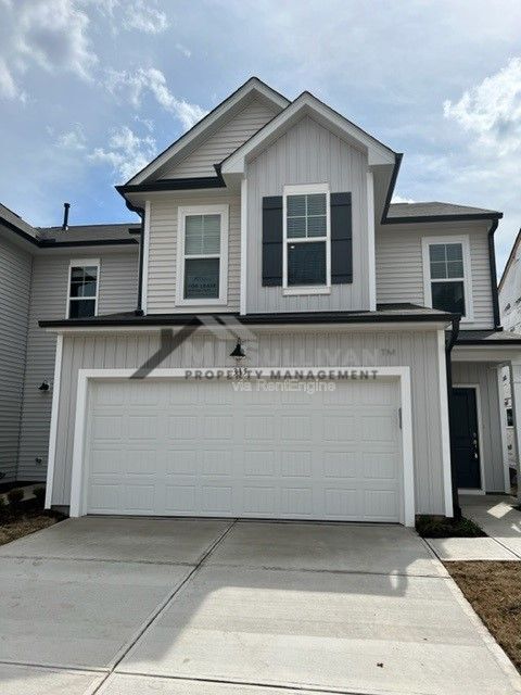 Building Photo - 315 Villanova Dr