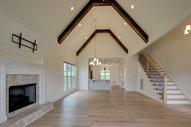 Building Photo - Custom Build in Sango.  Wow Factor