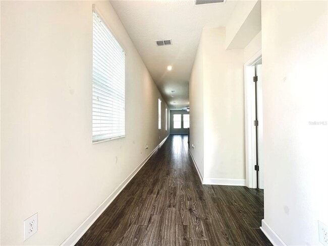 Building Photo - 10247 Love Story St