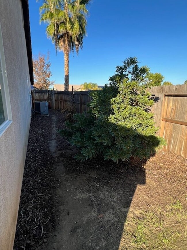 Building Photo - 13003 Lake Pueblo Way