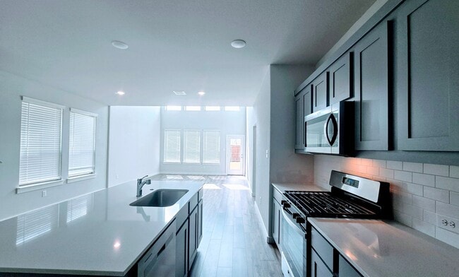 Building Photo - 4812 Grandiose Dr