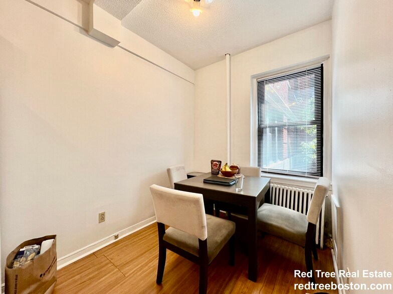 Building Photo - 141 Englewood Ave