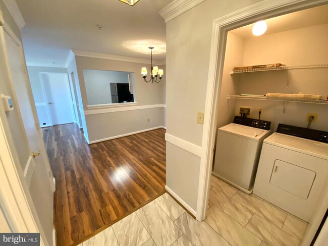 Building Photo - 13205 Cloppers Mill Dr