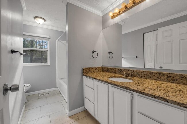 Building Photo - 2441 Empire Forest Dr
