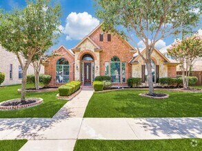 Building Photo - 7691 Ivanhoe Dr