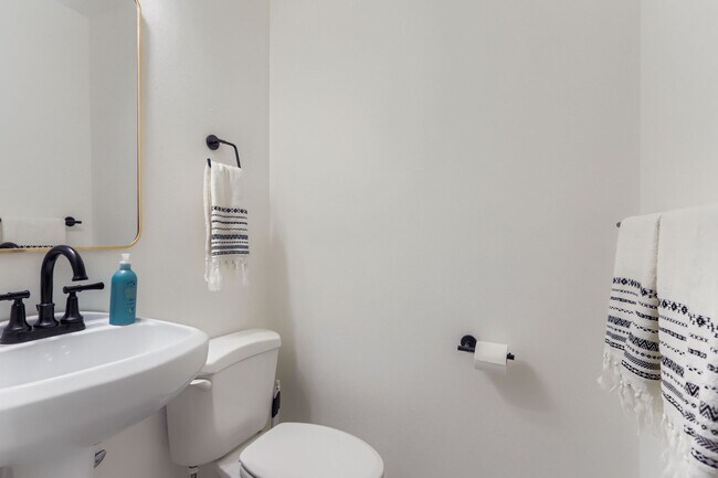 Building Photo - Idyllic West Boulder 2BDR Furnished Home