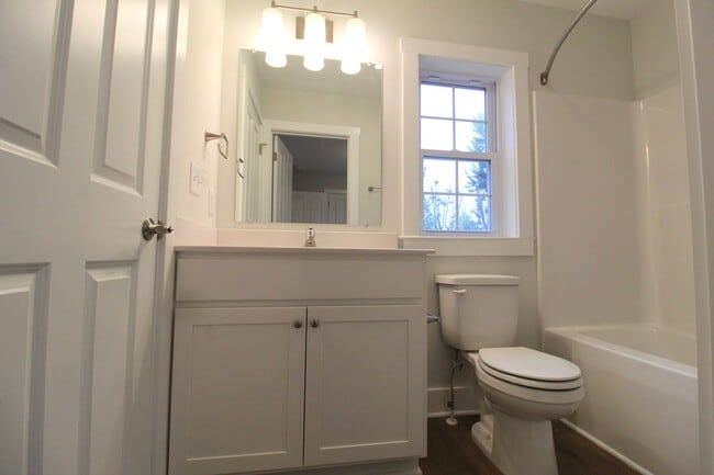 Building Photo - Lease assignment