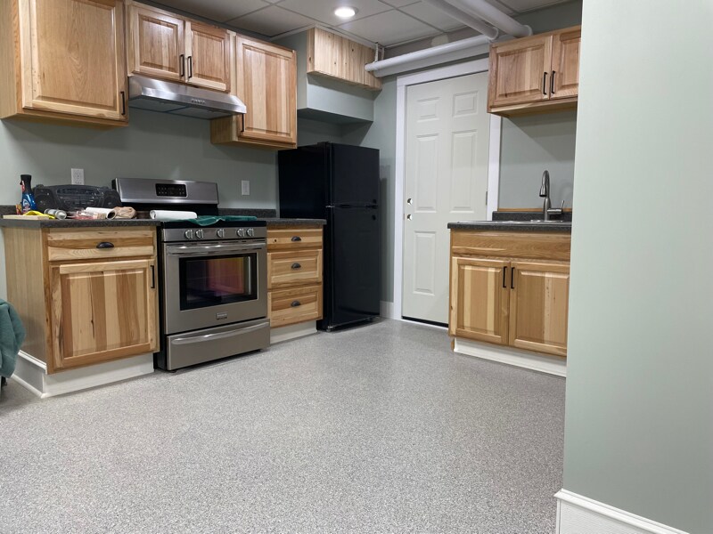 Building Photo - 1826 E Superior St