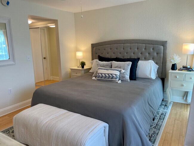 Building Photo - 4902 38th Way S