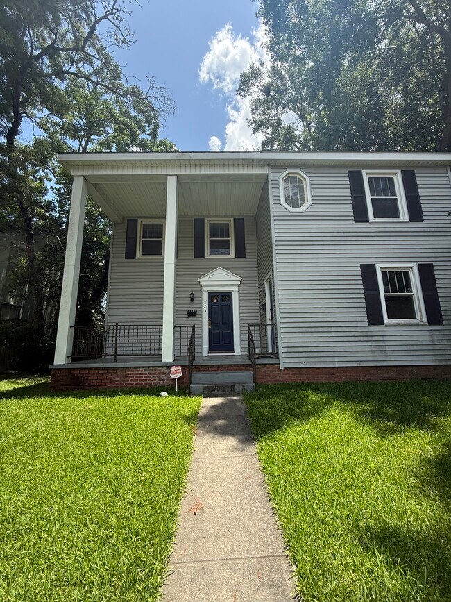 Building Photo - 823 Rittiner Dr