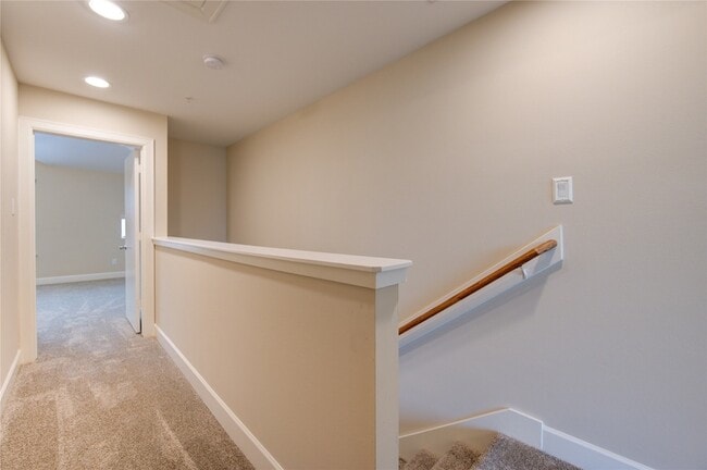 Building Photo - 11315 S Main St