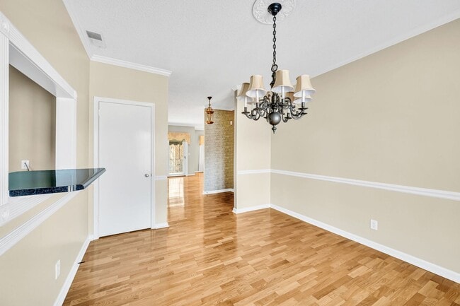 Building Photo - Awesome 2BE/2BA condominium at Lions Head!