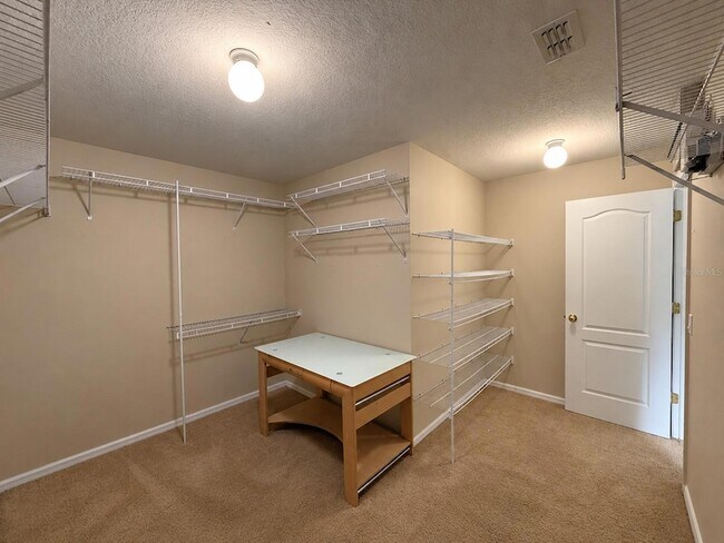 Building Photo - 895 Hacienda Cir