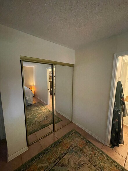 Building Photo - 2512 Berwyn Cir