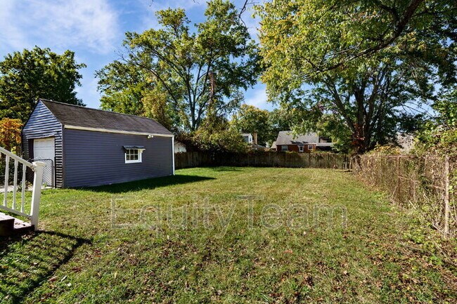 Building Photo - 6949 Marbev Dr