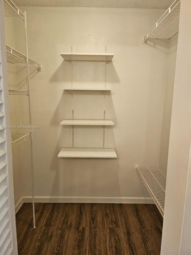 Building Photo - 5940 NW 64th Ave