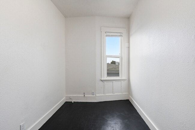 Building Photo - Foothill Blvd 1733/1735